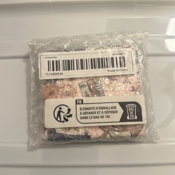 NWT-Elegant Compact Makeup Mirror - Picture 7 of 7